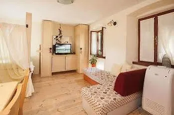 Hotel Cecilija 2*