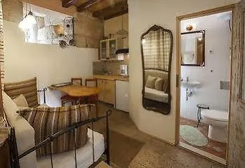 Cecilija Hotel 2*